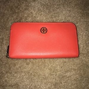 Tory Burch wallet